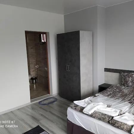 ゲストハウス елеганс