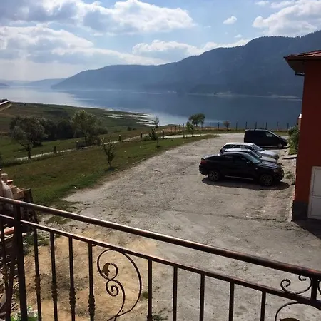 елеганс Guest house Sarnitsa